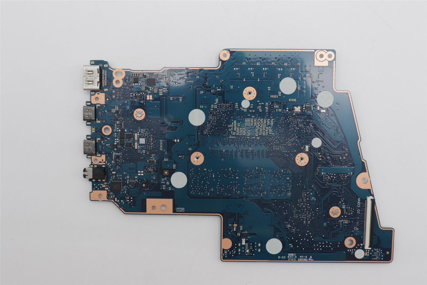 Lenovo H83DU CORE7_150U_UMA16G_O_NOKRM 5B21N59704