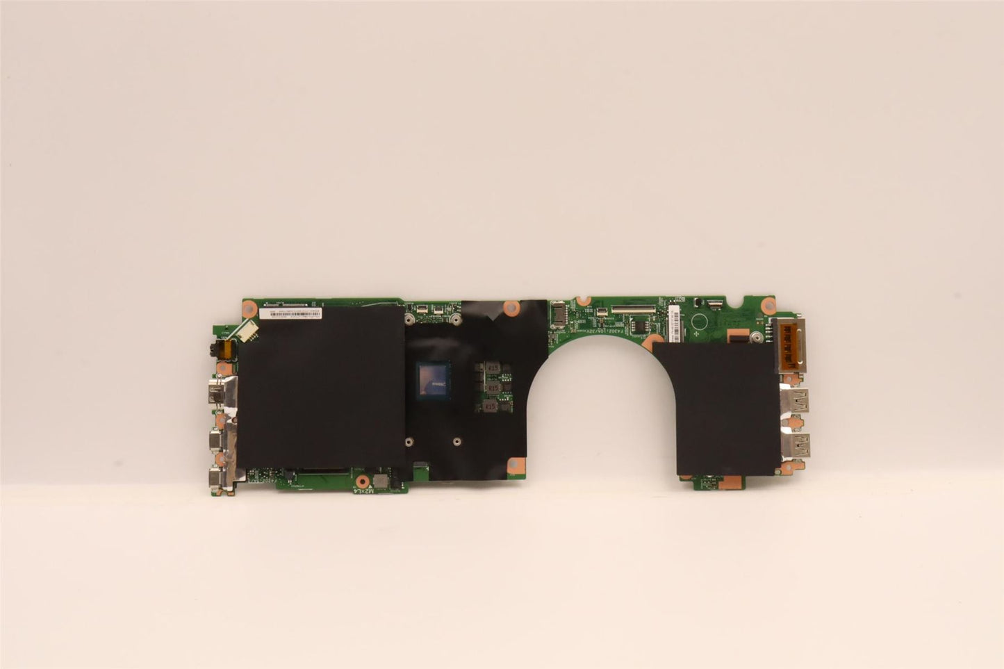 Lenovo 5B21J77274 R5 5625U,8G,WL/WW,WIN,dTPM,YABS