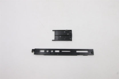 Lenovo S-IO bezel W CR&E-card,Mon 03T9777