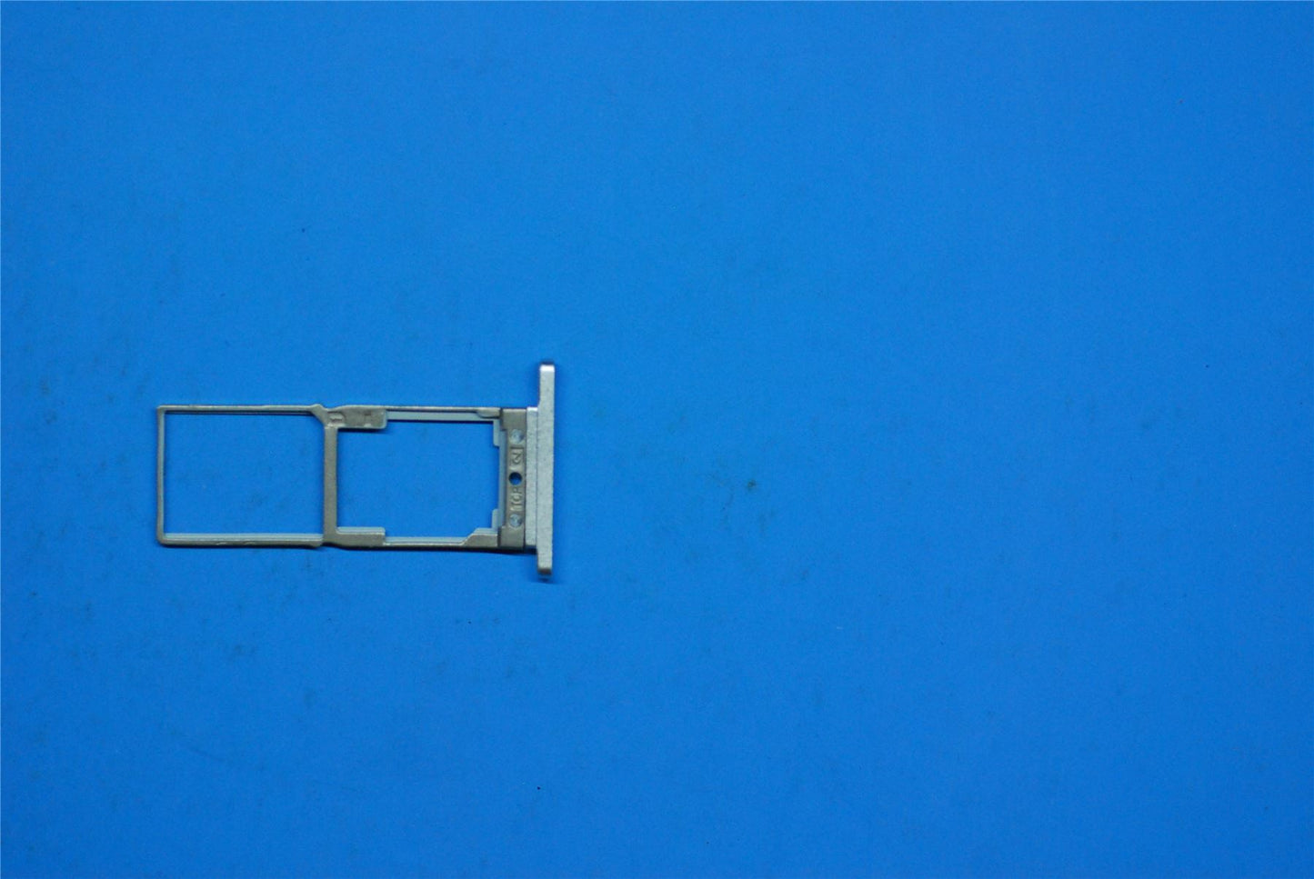 Lenovo PB1-770M SIM_TRAY PT&*11373462-00 CS 5M88C03033