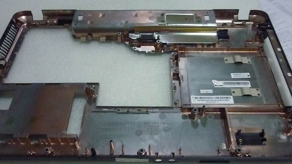 Lenovo G555 Bottom Base Lower Chassis Cover Black 31042648