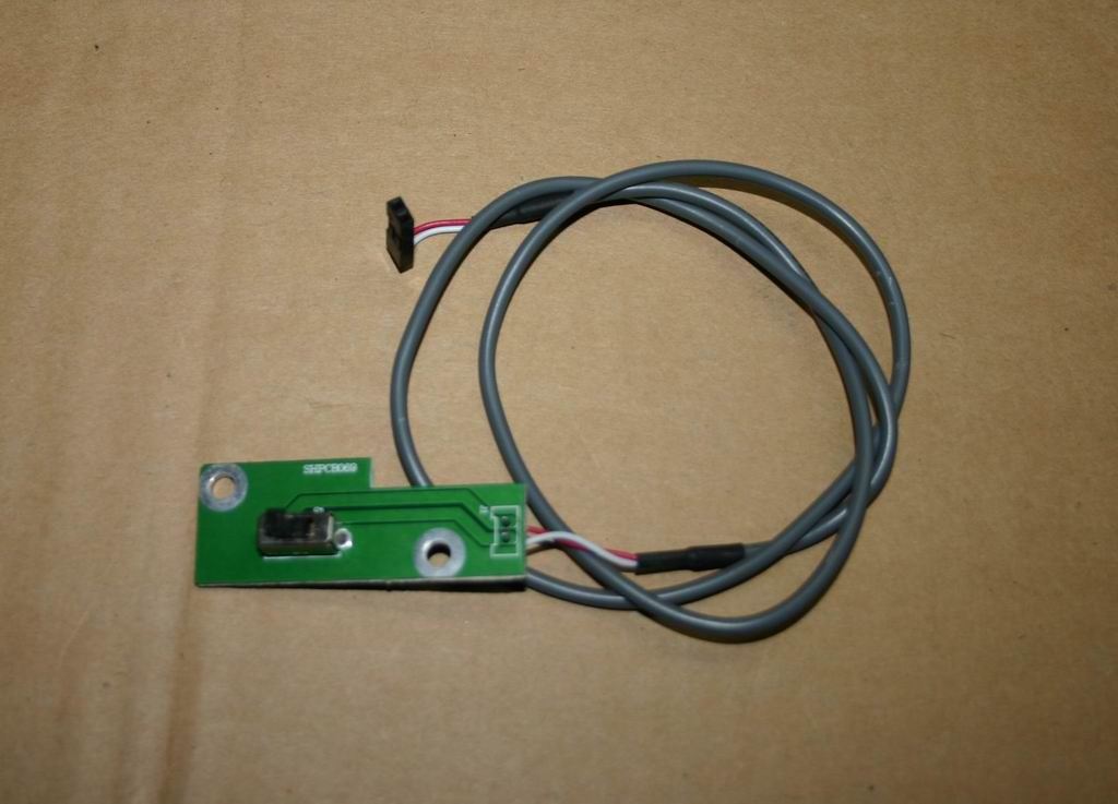 Lenovo 鸿海LX-601CT机箱(有安全开关)安全开关组件 Cable 31023691