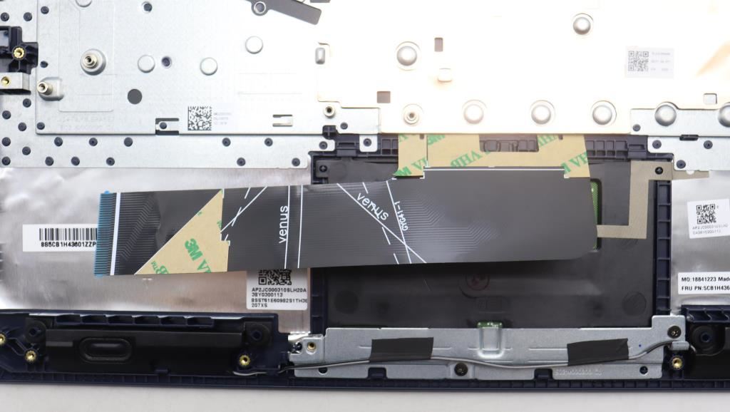Lenovo Upper Case ASM_RUS L82RJ NFP AB 5CB1H43601
