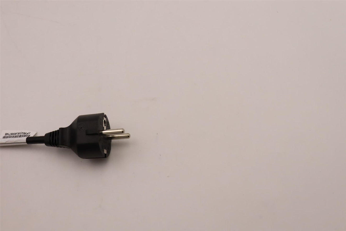 Lenovo LINECORD Fru, EU/KR,1.8M,3P,NON-LH 5L60X67146
