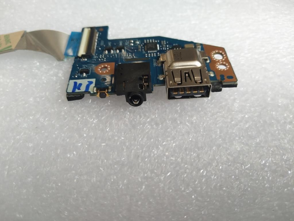 Lenovo C 80Y1 W/cable I/O Board 5C50N87322