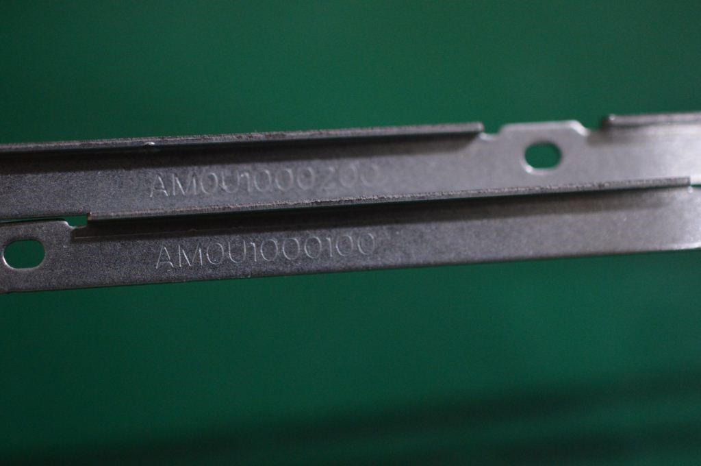 Lenovo G70-80 G70-70 B70-80 G70-35 Scharnier Scharniere Halterung 5H50G89480