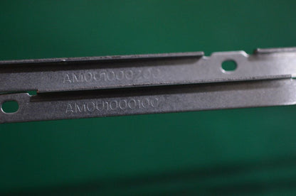 Lenovo G70-80 G70-70 B70-80 G70-35 Scharnier Scharniere Halterung 5H50G89480