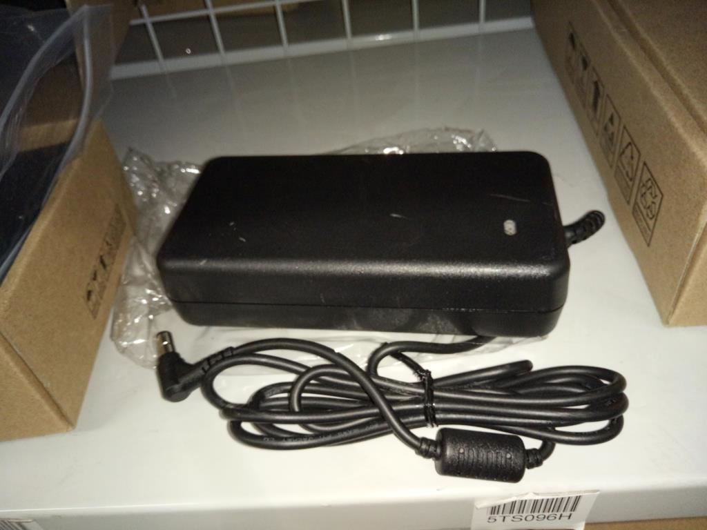Lenovo FRU Sys Power AC Charger Adapter 53Y3078