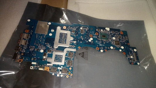 Lenovo IdeaPad Y700-17ISK Motherboard Mainboard i7-6700 4GB RAM DIS 5B20K37628