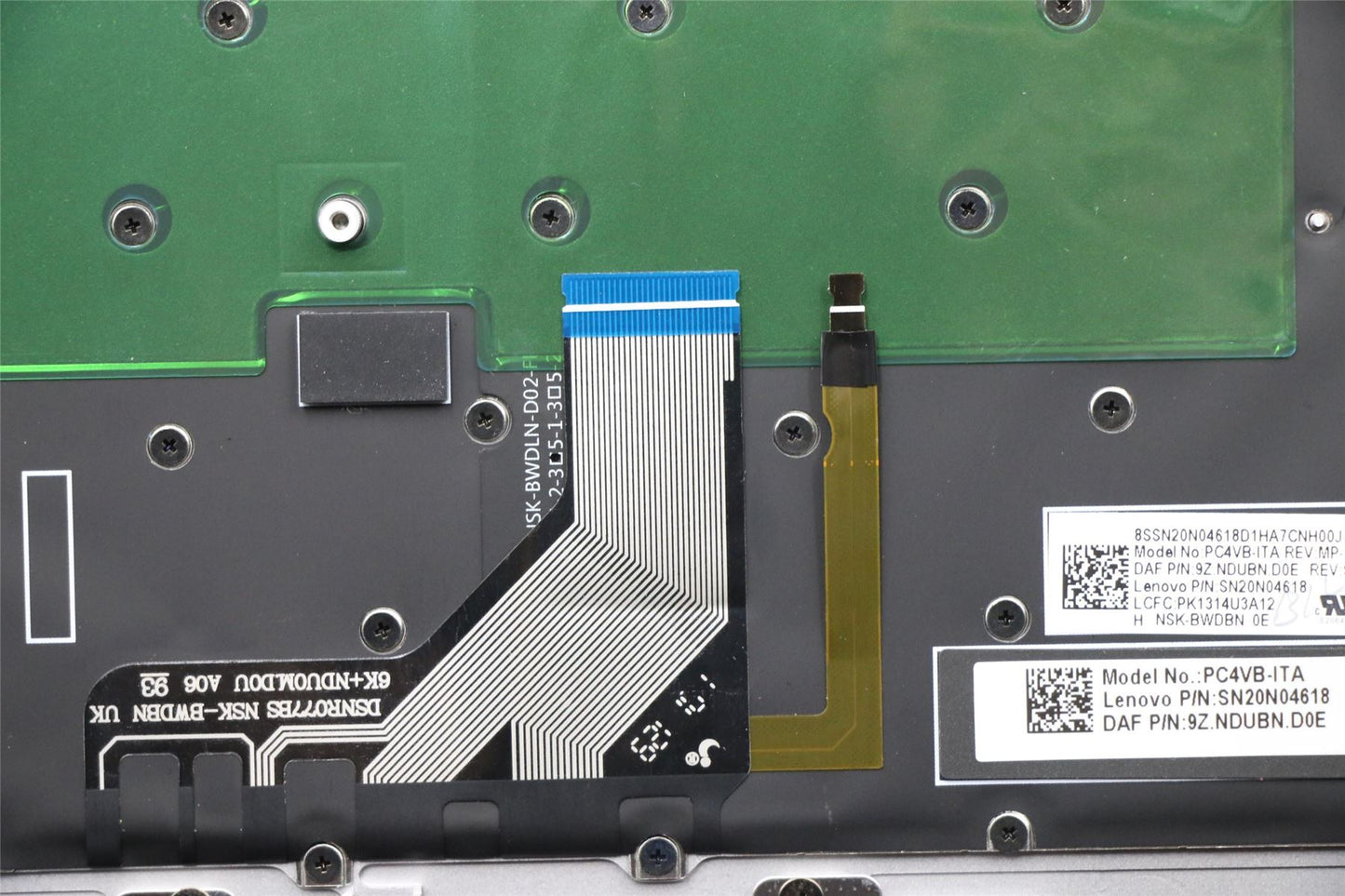 Lenovo Upper Case L 80Y7 PTN W/KB IT 5CB0Q09586