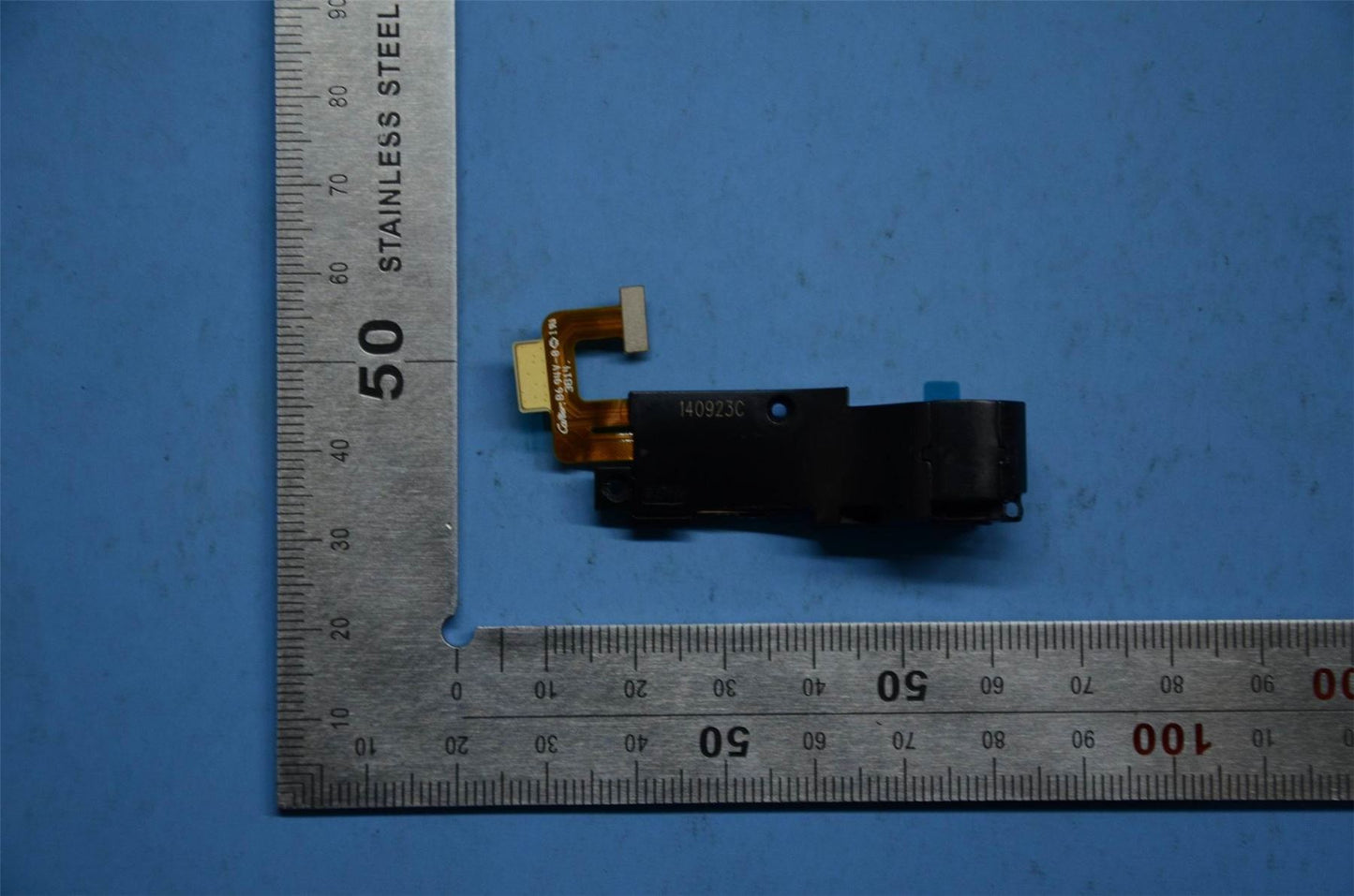 Lenovo 8W AJ SPK BOX 107-2010-05006 5SB9A6N062