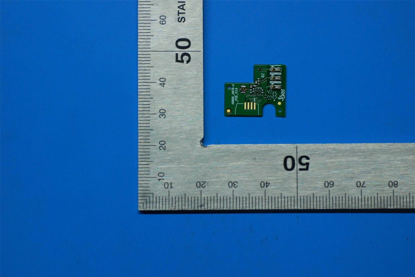Lenovo A10-70L ANT_PCBA&*HQ31203634000 CS 5R28C02032