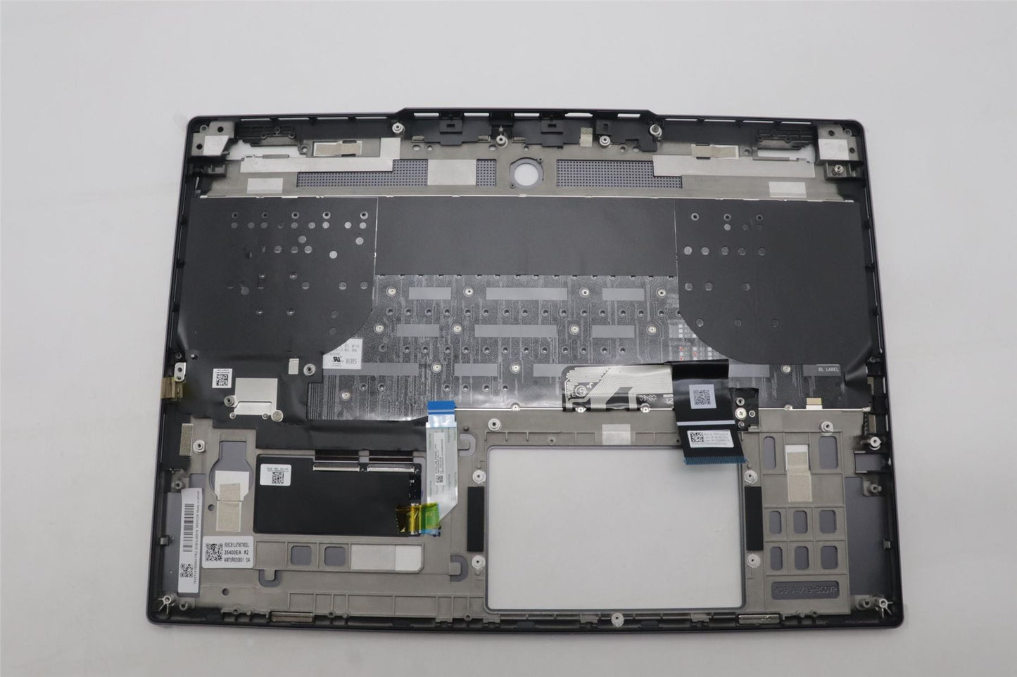 Lenovo Legion S7 16IRH8 Keyboard Palmrest Top Cover Czech slovakian 5CB1L68016