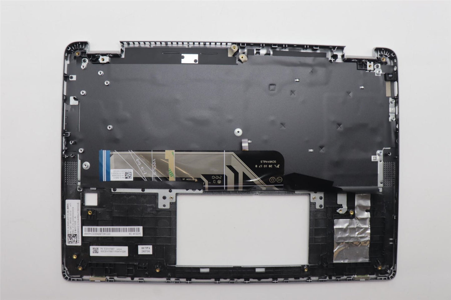 Lenovo Upper Case ASM_CZE/SLK W82R7 CG BL 5CB1H79967