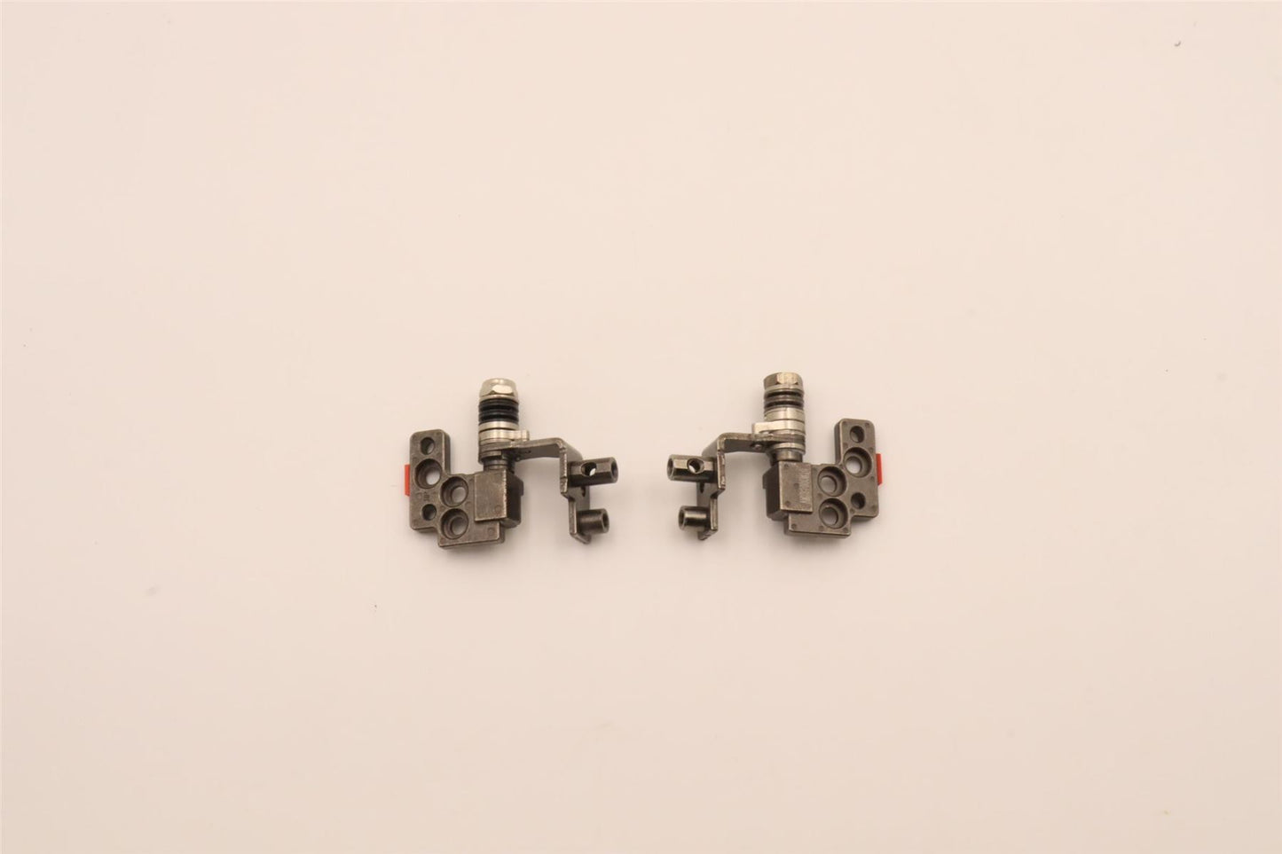 Lenovo HINGE FRU HINGE ASSY ME KITS HINGE UHD 5H50W13816