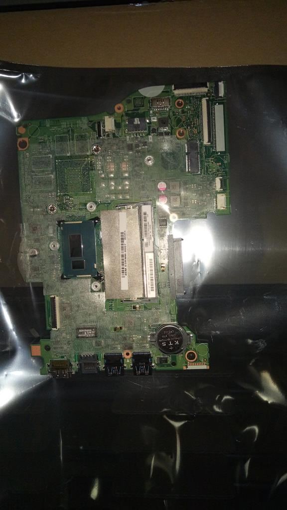 Lenovo Yoga 500-14IHW Motherboard Mainboard UMA Intel i3-4005U 5B20H91218