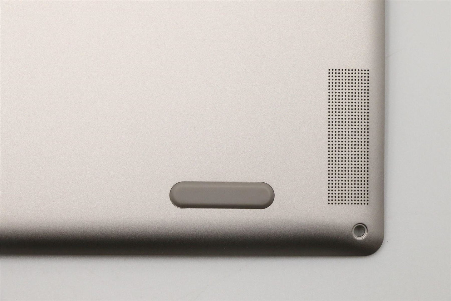 Lenovo Lower Case W 81Q8 MC w/T-PAD 5CB0W43470