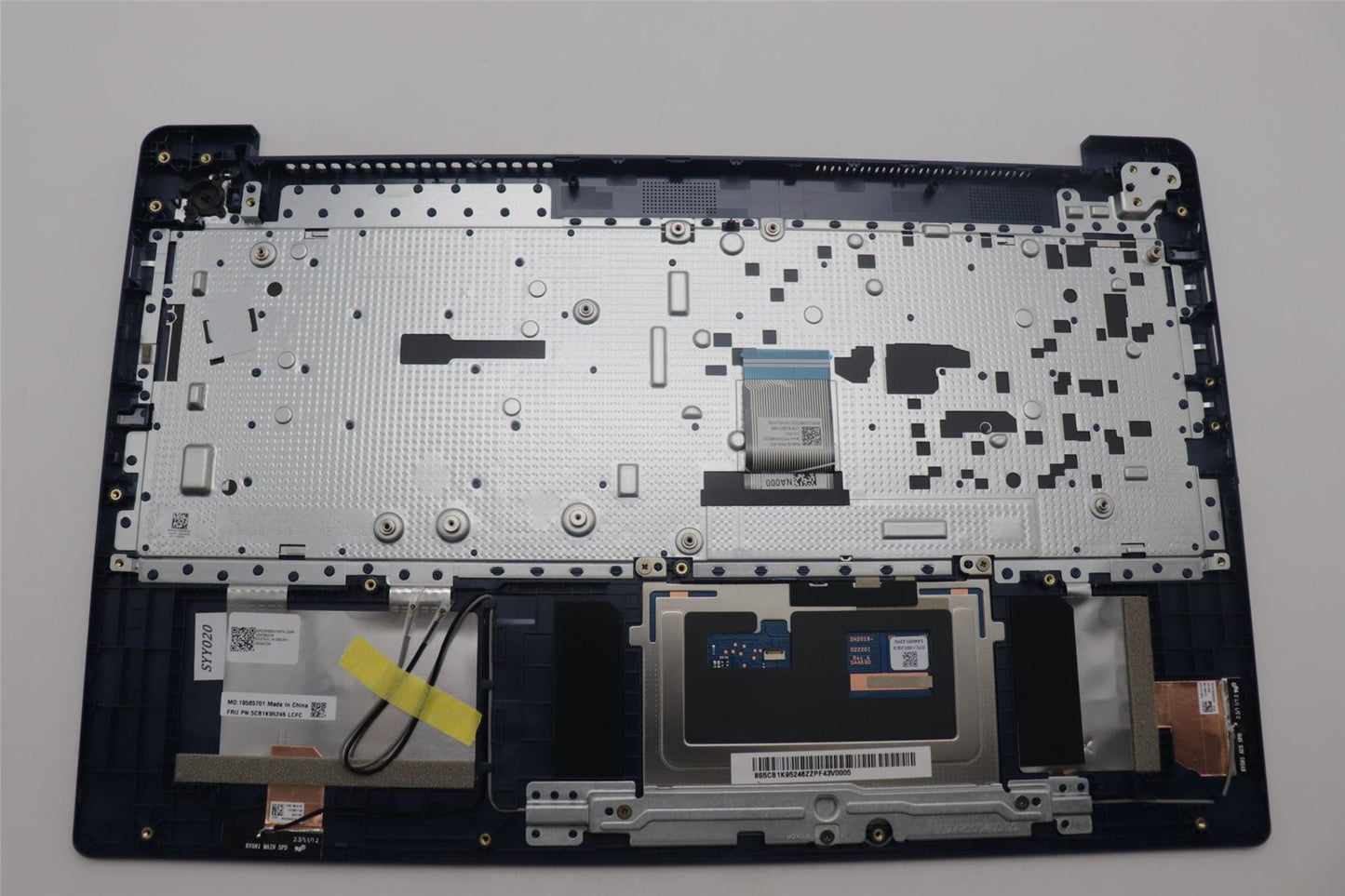 Lenovo IdeaPad 3 15ABR8 Palmrest Cover Touchpad Keyboard Nordic 5CB1K95246