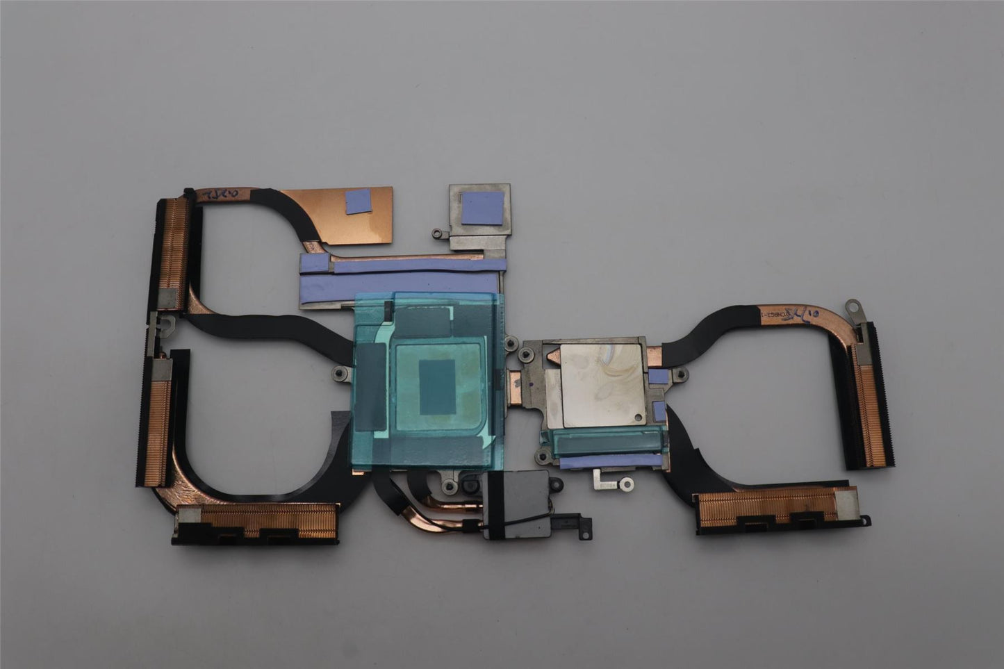 Lenovo HEATSINK L 83G0 WEIHONG 5H40S21012