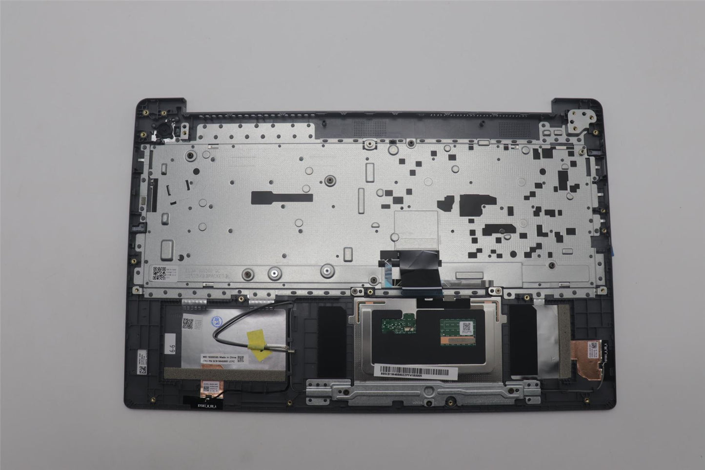 Lenovo IdeaPad 3 15IRH8 Palmrest Cover Touchpad Keyboard Arctic Grey 5CB1M46880