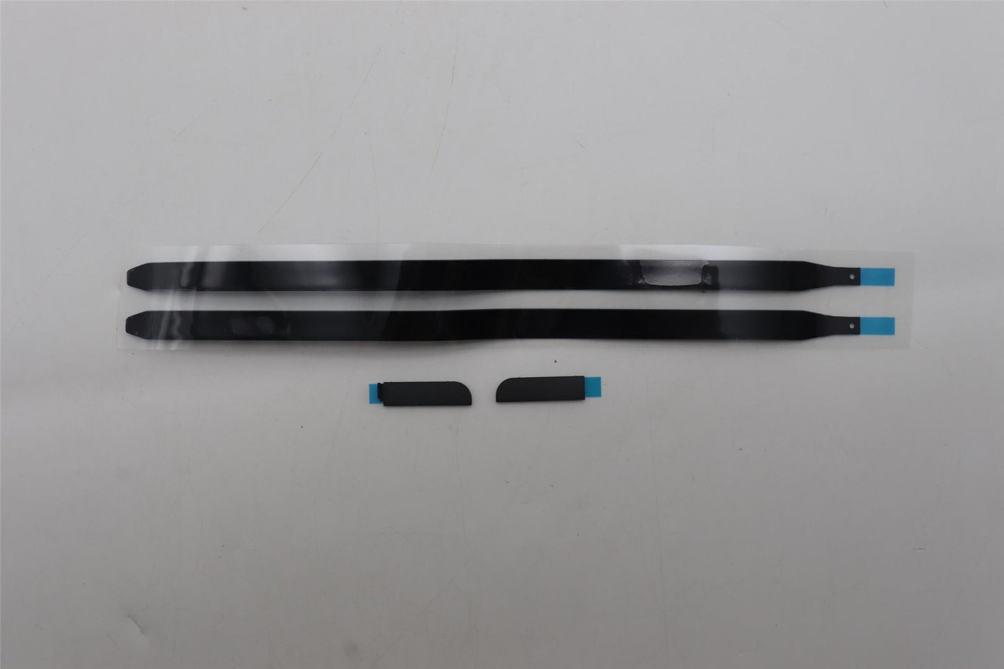 Lenovo BEZEL Bezel cap L83HM W/Adhesive 5B30S19208