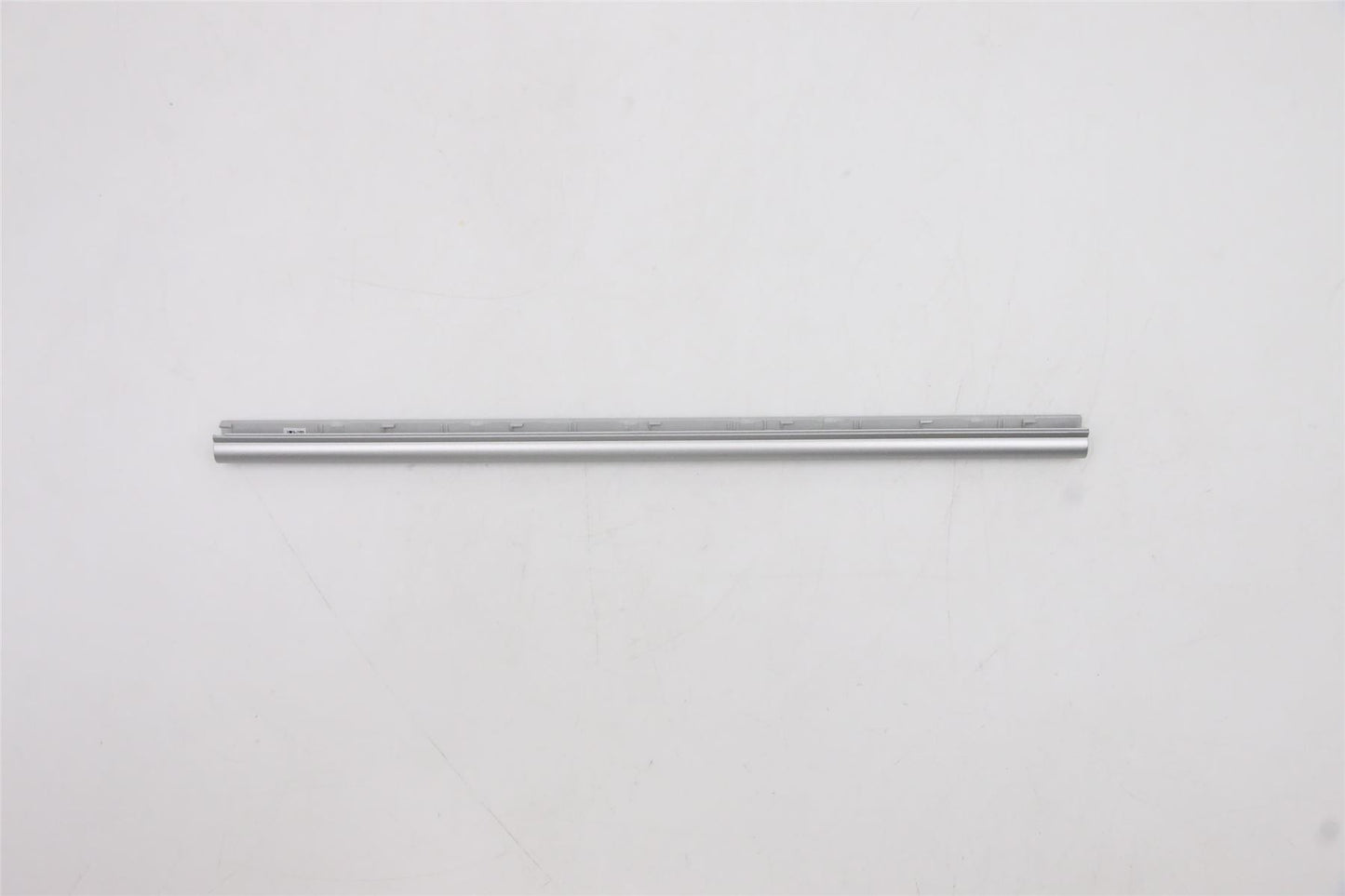 Lenovo Hinge Cover L 82FX _LIGHT_SIL 5CB0Z97233
