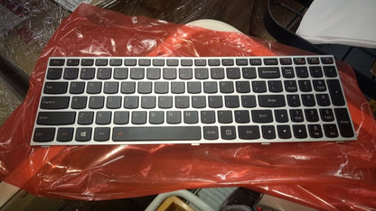 Lenovo Z51-70 IdeaPad 500-15ISK Palmrest Touchpad Keyboard Dock 5N20H03492
