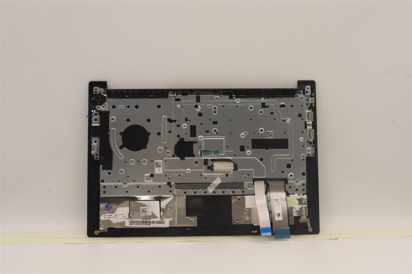 Lenovo ThinkPad E14 Gen 4 s Keyboard Palmrest Top Cover Italian Black 5M11H58737