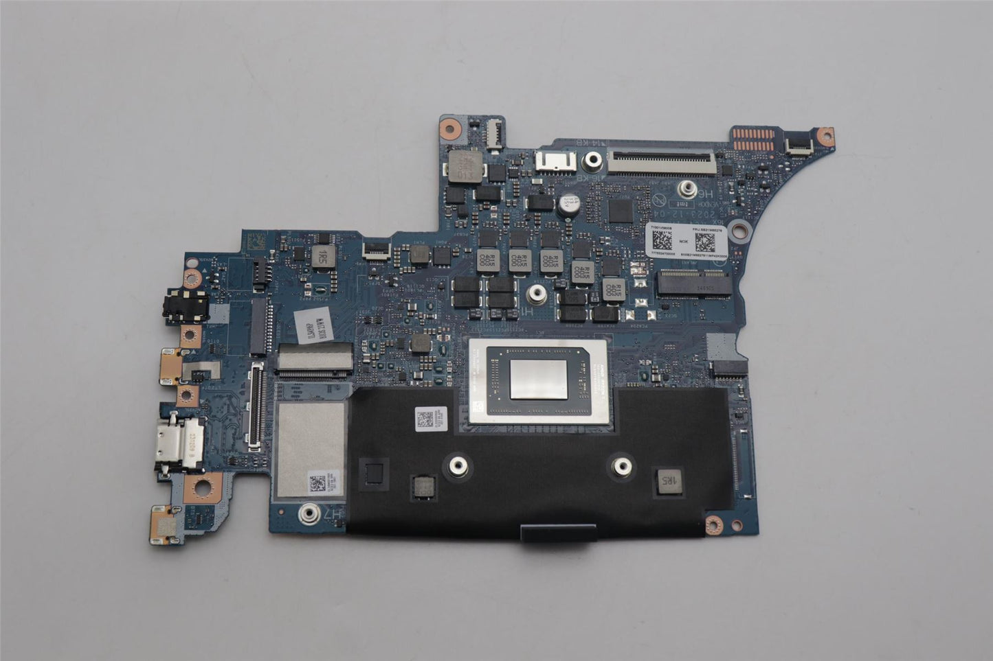 Lenovo C83DDNOKR5HPTHS16G O FIR WT RM 5B21M65278