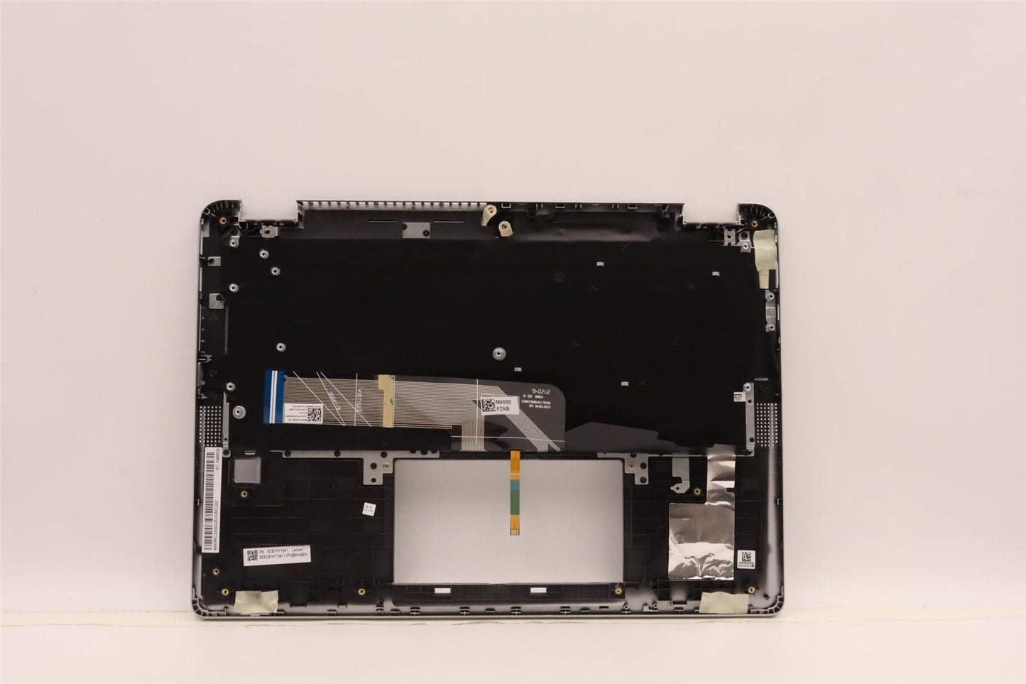 Lenovo Upper Case ASM_LA SPA W 82R9 CG BL 5CB1H71541