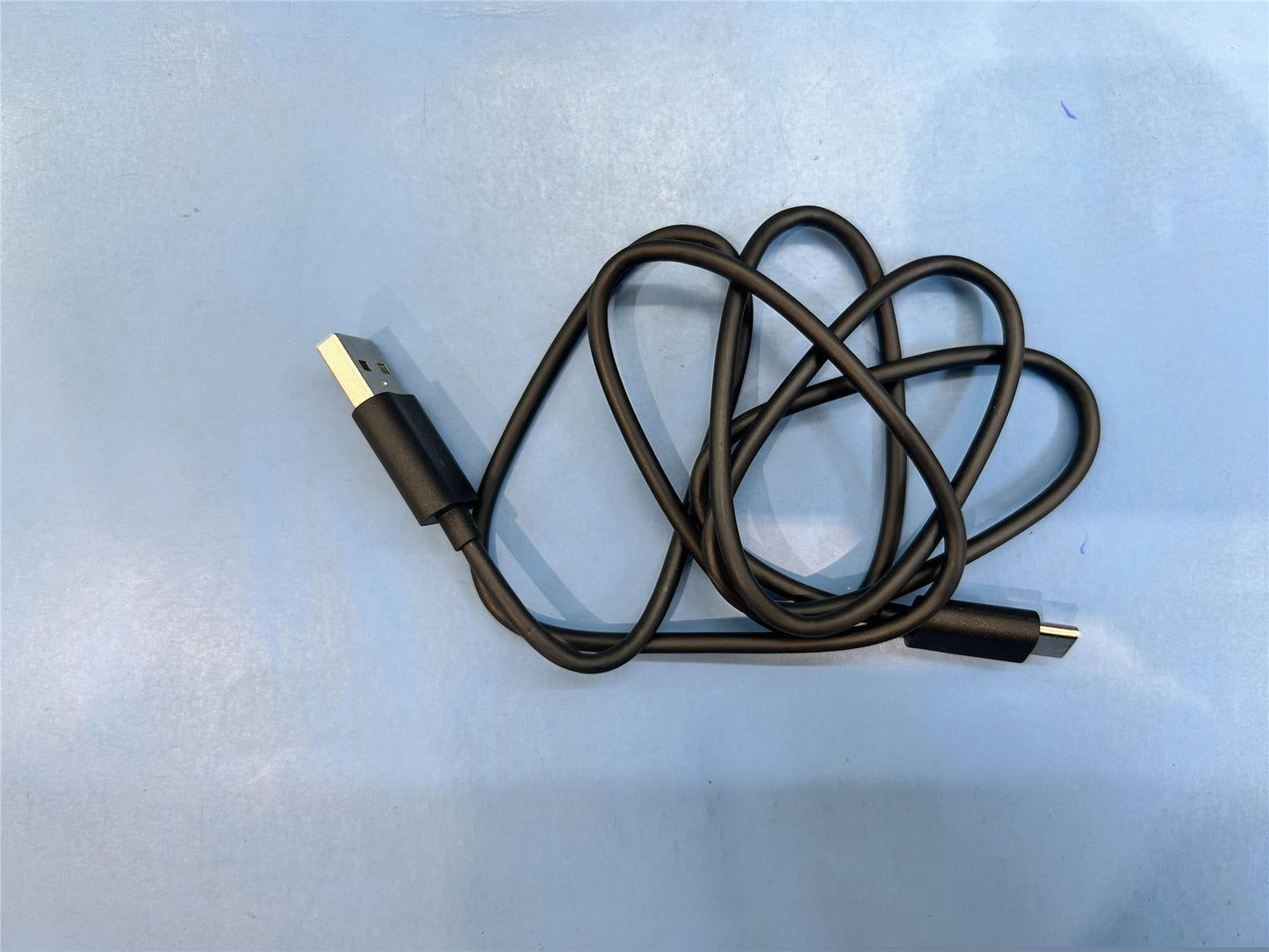 Lenovo TB310 TypeC_Cablel&*P103-CH4130-000 CS 5C18C22254