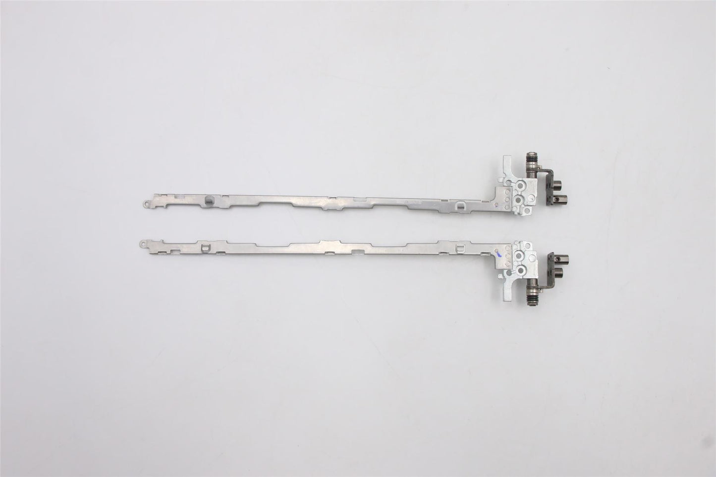 Lenovo HINGE FRU P15 ASSY ME KITS HINGE TS 5H50W13754