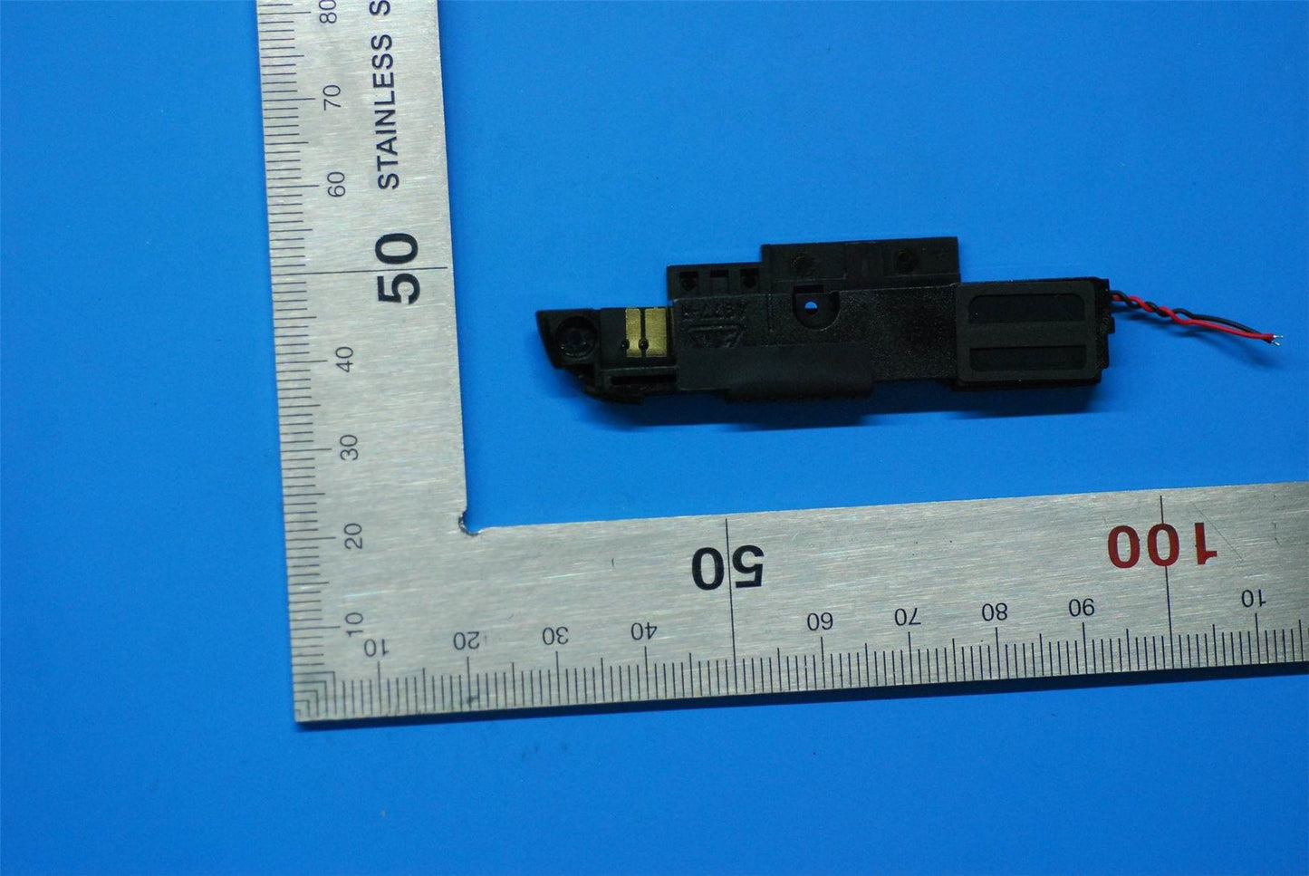 Lenovo A3300 ROW SpeakerBox-F&*HQ20330041000 CS 5SB9A6MVPJ