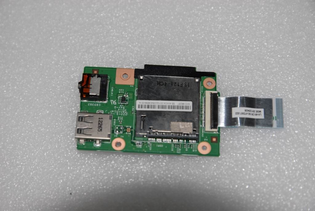 Lenovo LA48C CardReader W/Cable Card Reader Board 90000564