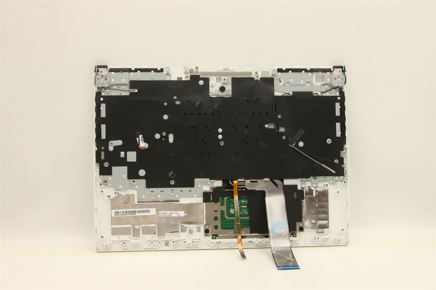 Lenovo Upper Case ASM_ITA L82JD STw/BUWRF 5CB1D05434