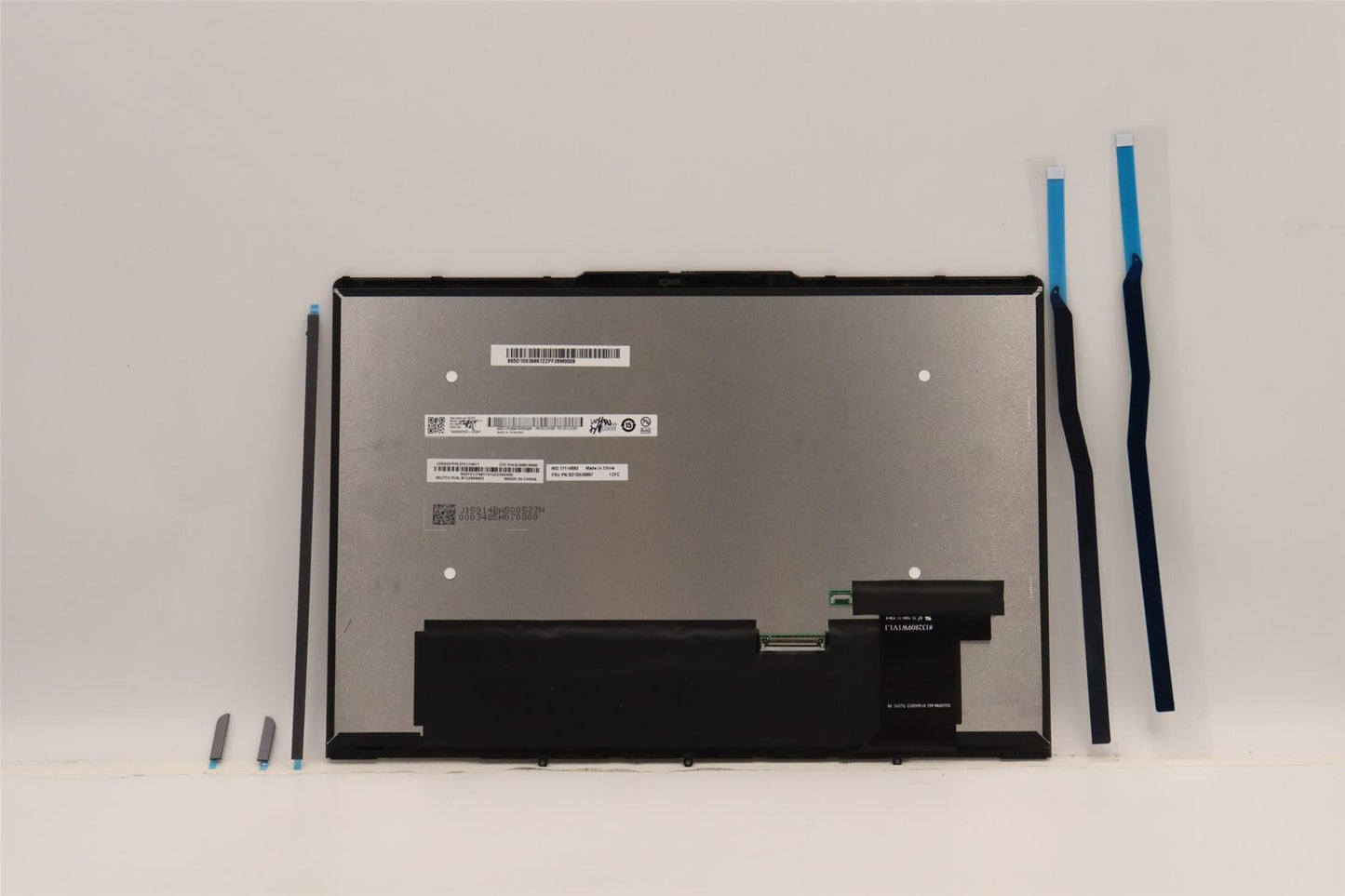 Lenovo LCDMODULEL82QF w/strip cover SG 5D10S39867