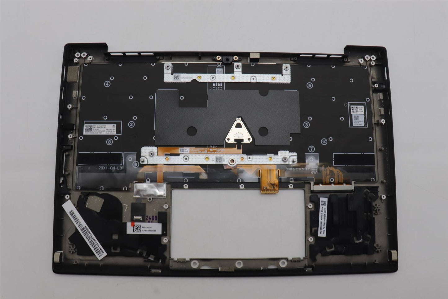 Lenovo MECH_ASM GRP_KBD_BZL_HUN_WL_DB_LTN 5M11N61133