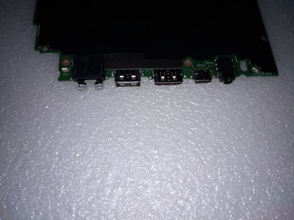 Lenovo 5B20Q26387 MB W 81C7 NOK I78550U G1 4G 4G