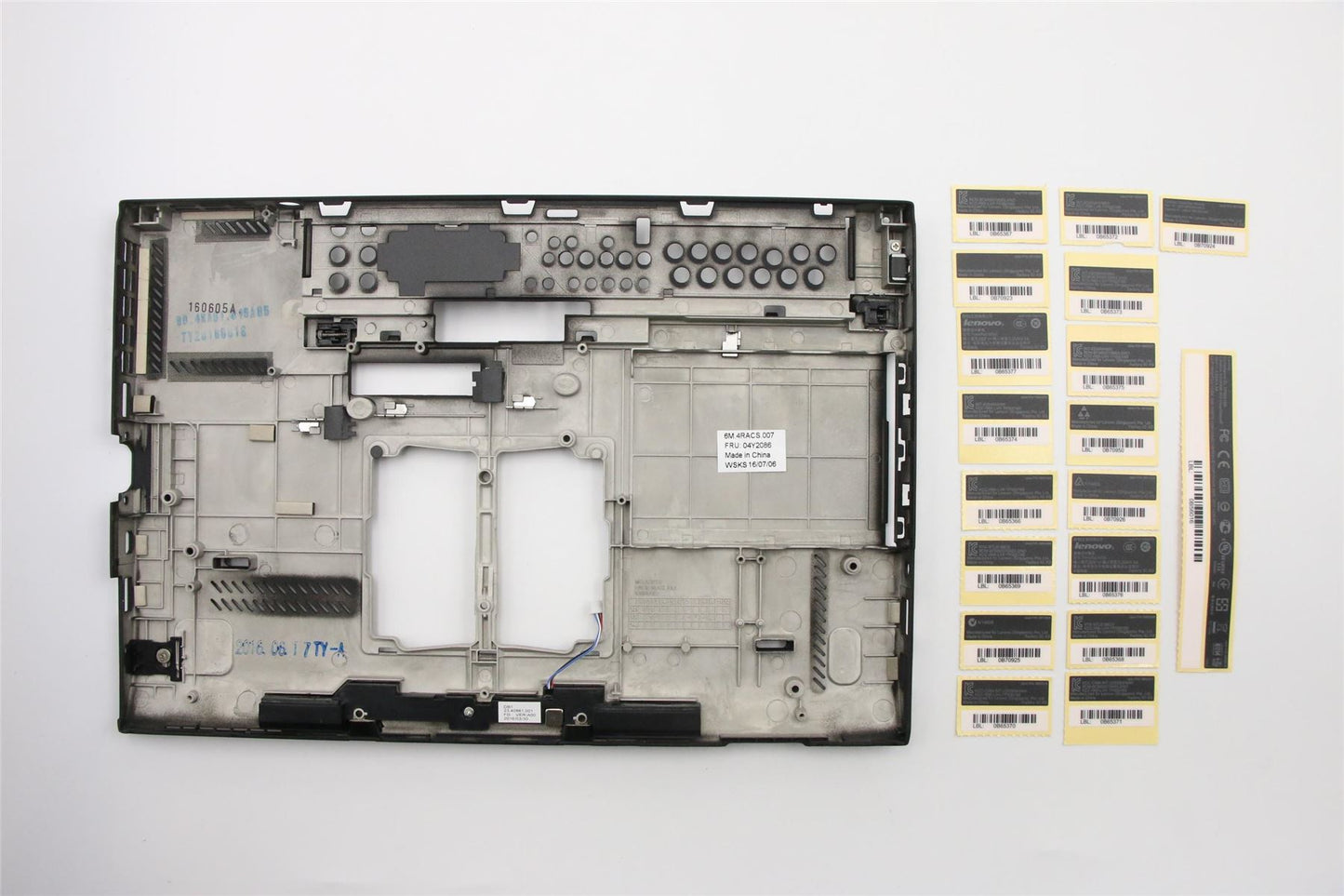 Lenovo FRU Dasher-2 Base Cover ASM 04Y2086