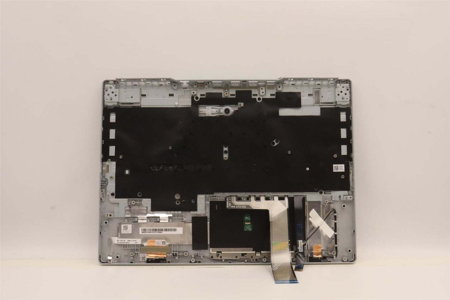 Lenovo Upper Case ASM_FRA L82RB CLGY RGB 5CB1F38701
