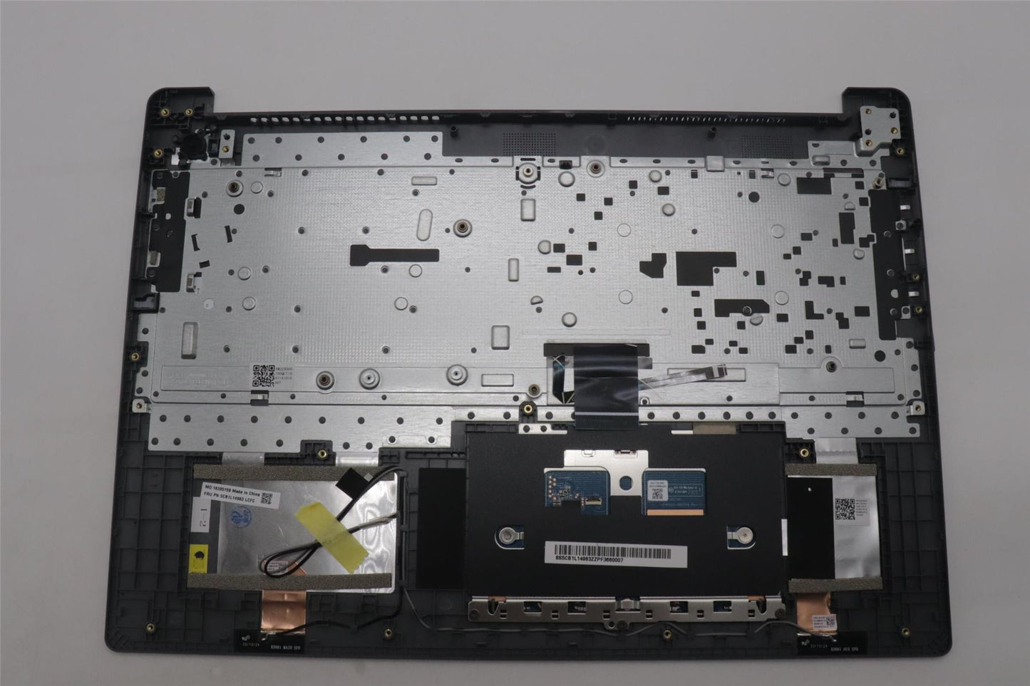 Lenovo IdeaPad 3 16ABR8 Palmrest Cover Touchpad Keyboard Nordic 5CB1L14983