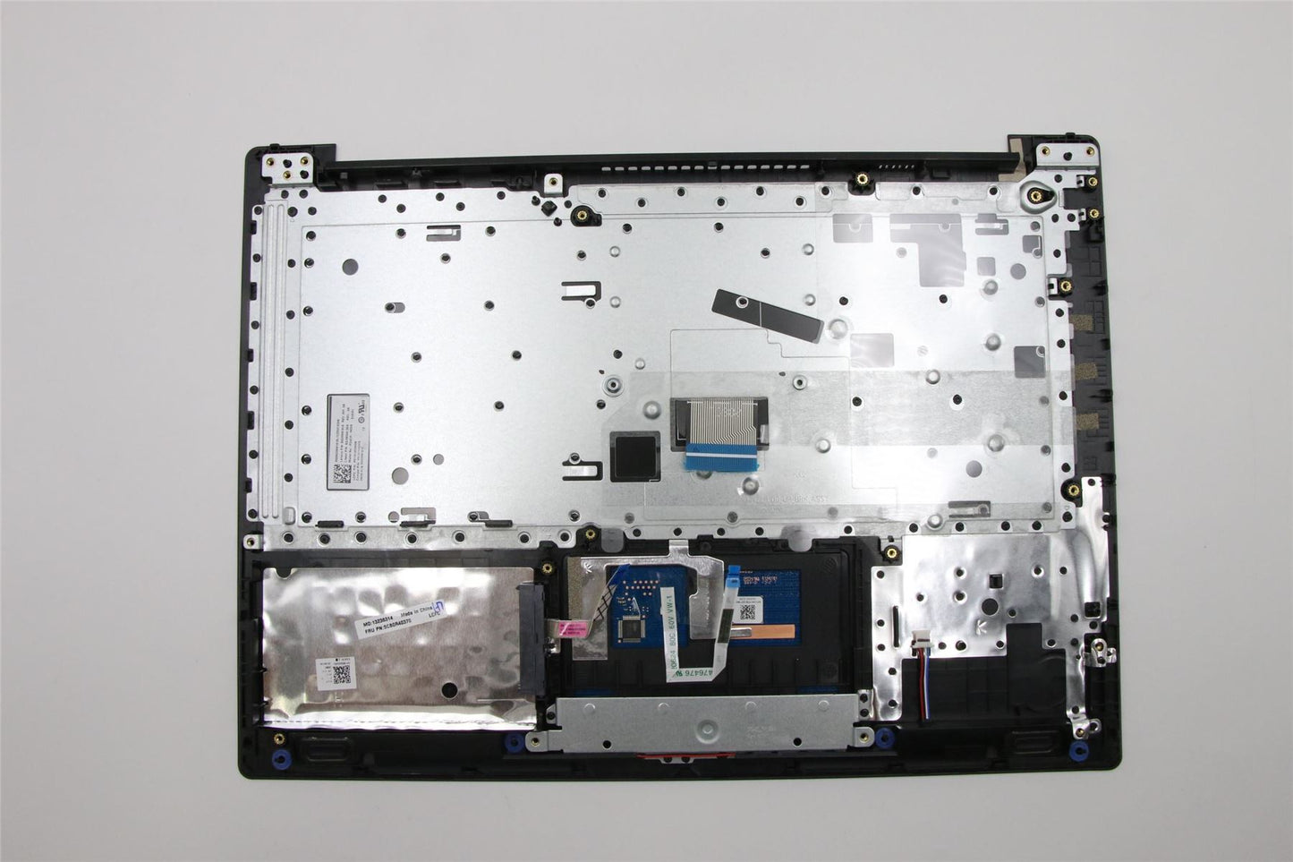 Lenovo UpCaseASM W/KB L81D0 IG HIN 5CB0R40370