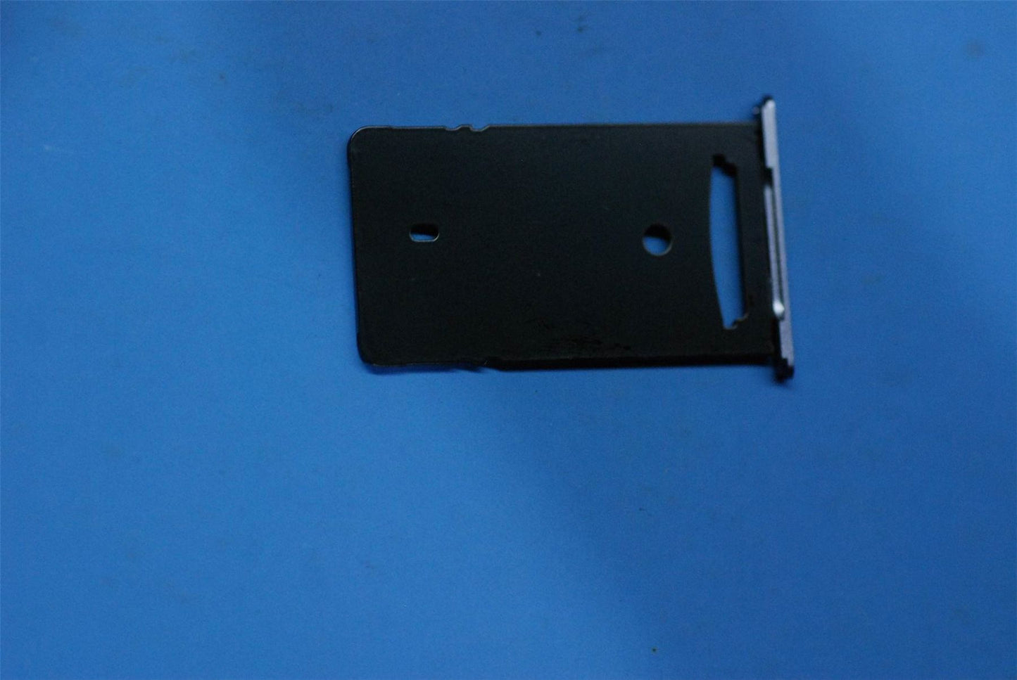 Lenovo PB2-670 SIM tray GR &*46362295 CS 5M88C06239