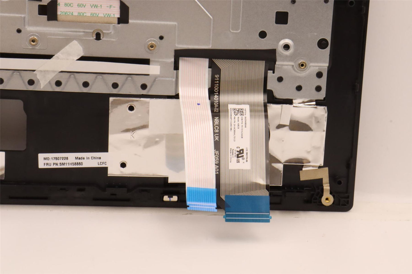Lenovo MECH_ASM KBD CCvr SWE/FIN(PMX)FPR UK BK 5M11H58860