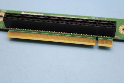 Lenovo x 16 card rear Riser PCIe PCI Board 00HV152