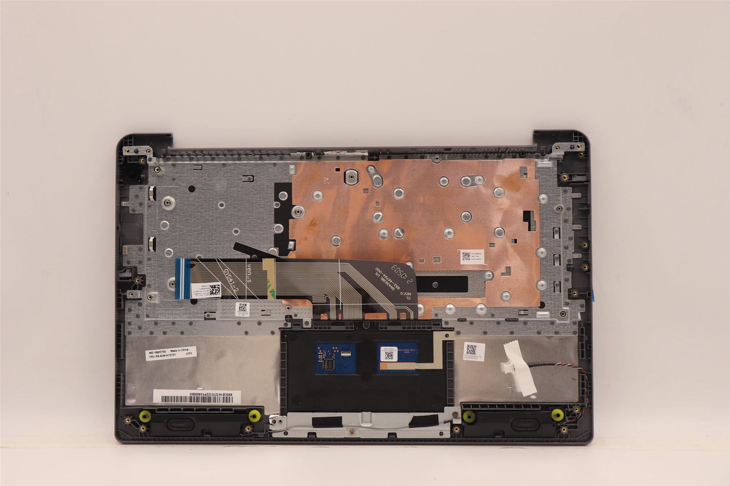Lenovo Upper Case ASM_HBW L82RM AG_NFP 5CB1H72721