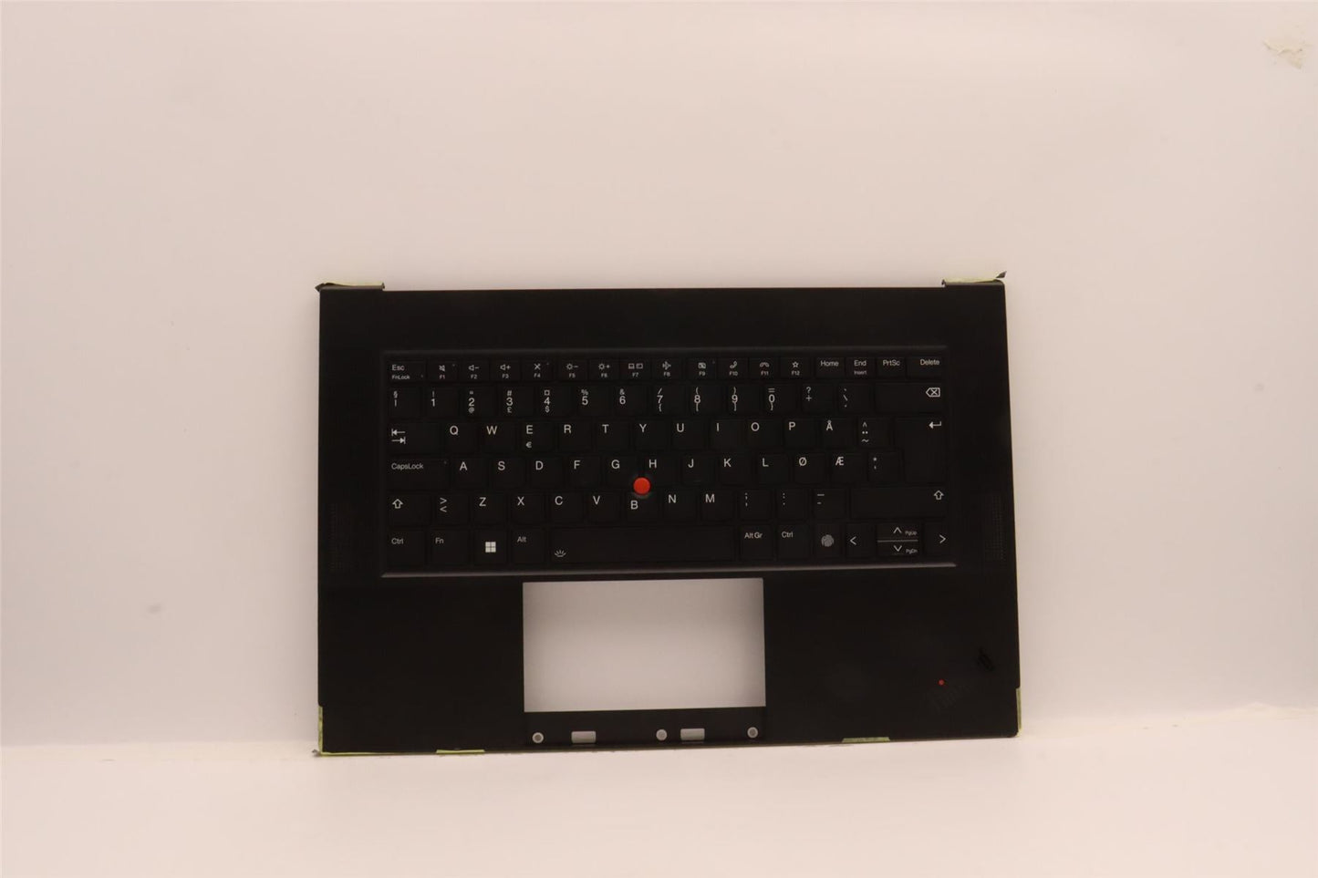 Lenovo ThinkPad Z16 Gen 1 Keyboard Palmrest Top Cover Norwegian Black 5M11J13405