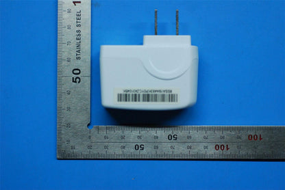 Lenovo &*C-P33,5V/700MA US +NOM White AC Charger Adapter SA19A463KP