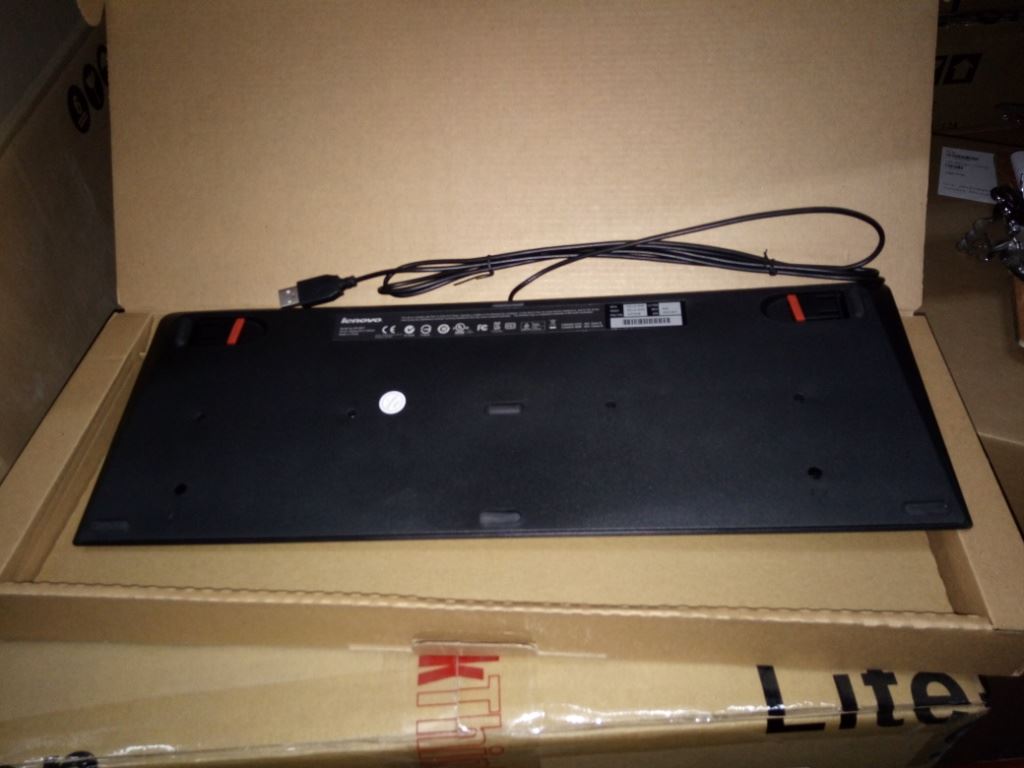 Lenovo Slim New F5 USB Brazil/Portuguese275 Keyboard 54Y9298