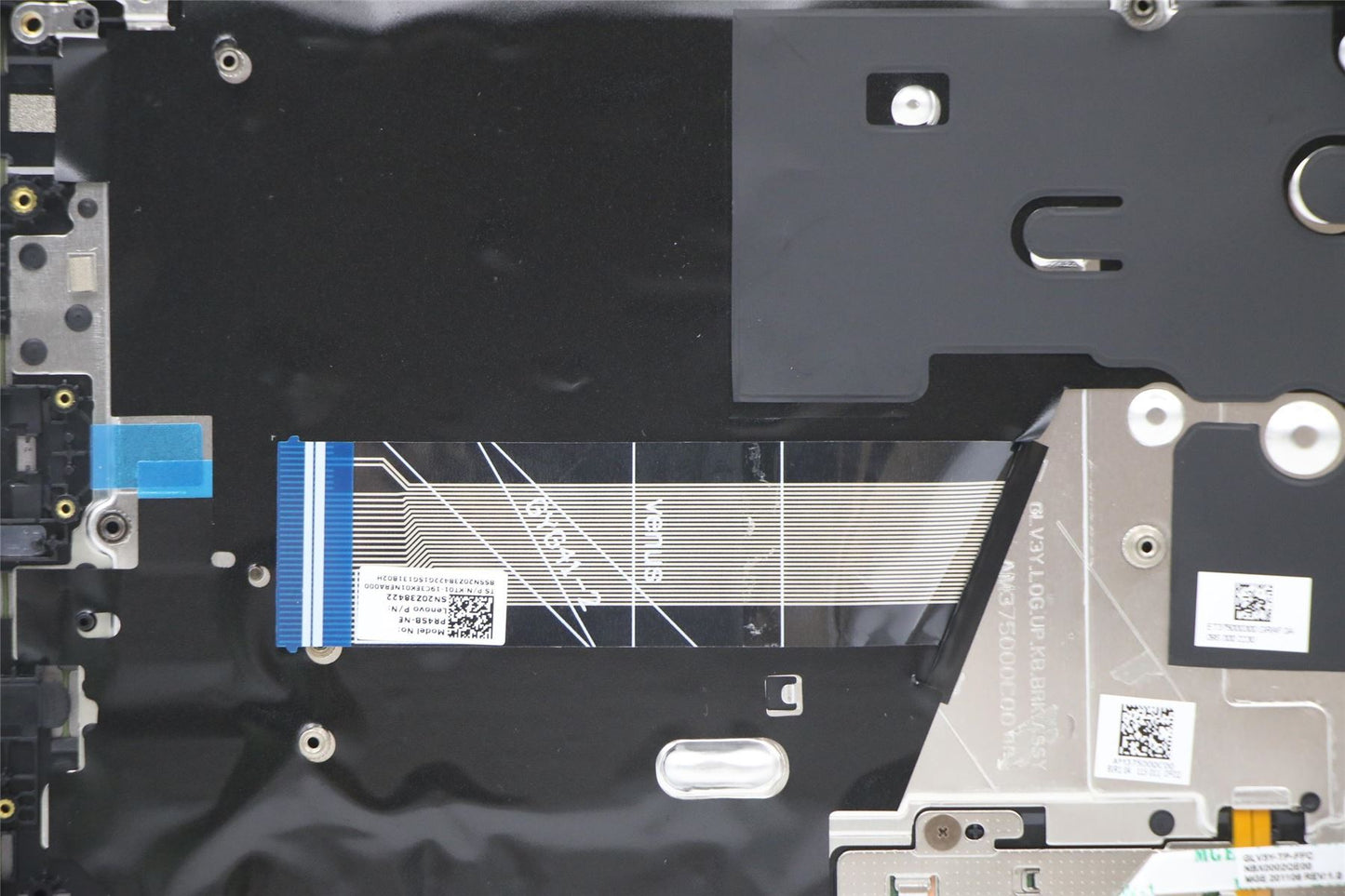 Lenovo Yoga 14s ITL Keyboard Palmrest Top Cover Norwegian Black 5CB1C92768
